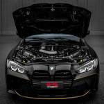 Preparazioni auto – BMW M3 Competition con cofano aperto