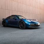 Preparazioni auto – Porsche Carrera 992 blu vista laterale