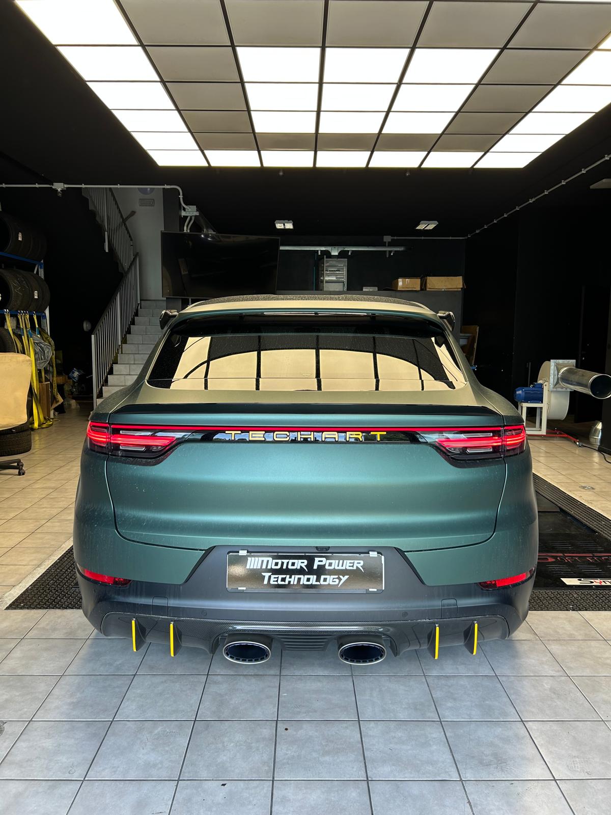 Motor Power Technology – Porsche Cayenne Coupé Techart vista posteriore